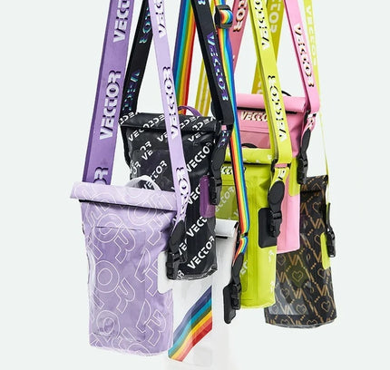 UrbanFlow - Diagonal Mobile Phone Bag